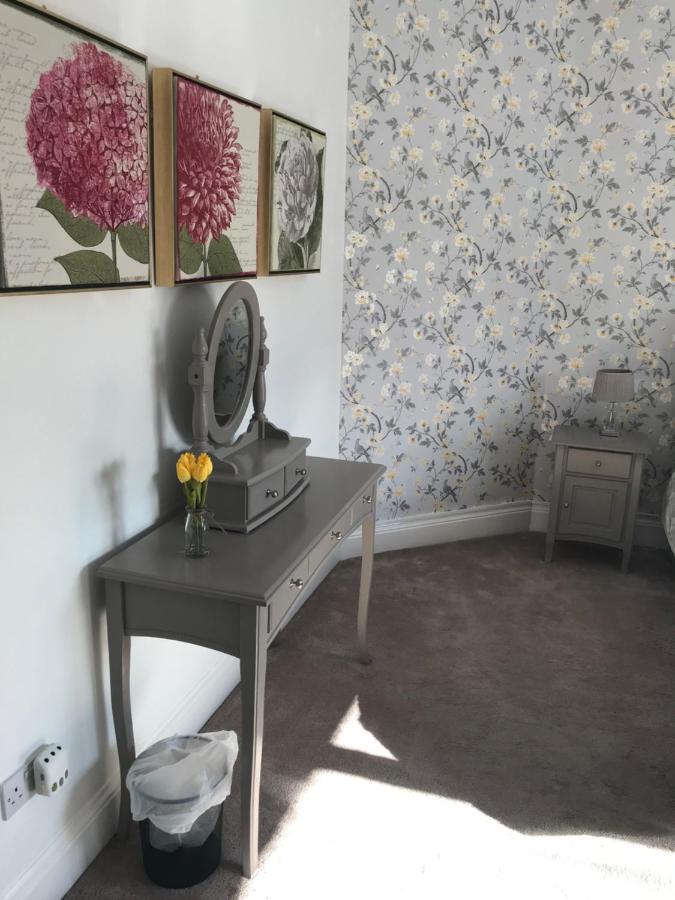Mickering Barn Bed & Breakfast Aughton Exterior foto